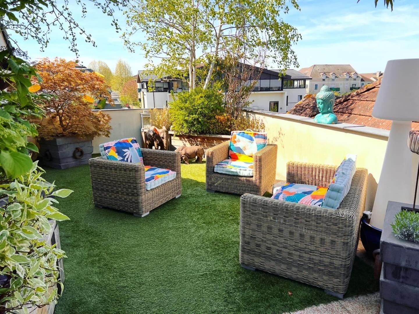 Апартаменты Chez Les Stephs Маньи-ле-Онгр Экстерьер фото